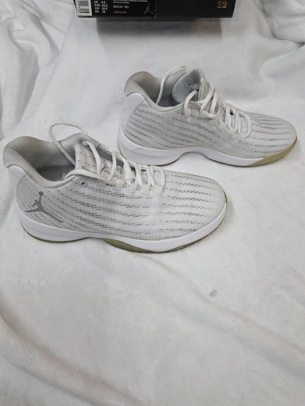 Jordan subtle cushioning cushioned